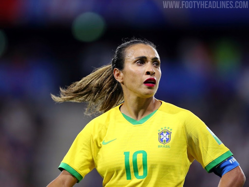 Football legend Marta gaumee team in retire kuranee
