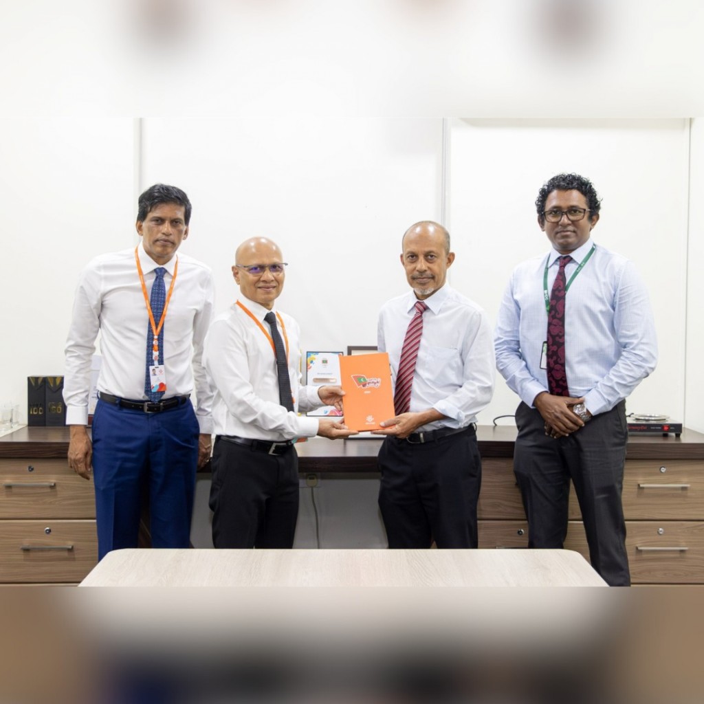Dhiraaguge 2025 vana aharuge calendar ''minivankan mathee abadhah