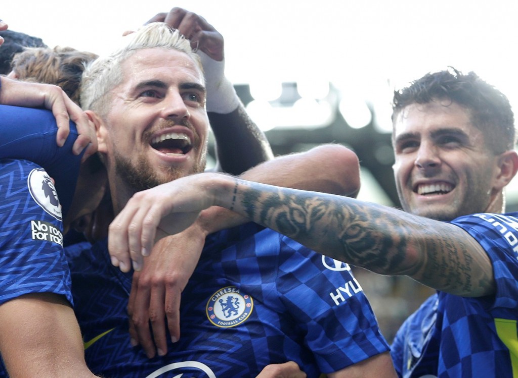 Europe ge champion Chelsea ah rangalhu feshumeh, Everton aai Leicester ahves molheh