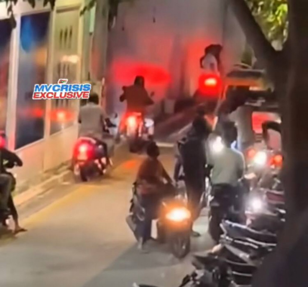 Maaraamaaree aa gulhigen hayyaru kuri meehunge bandhah 10 dhuvas