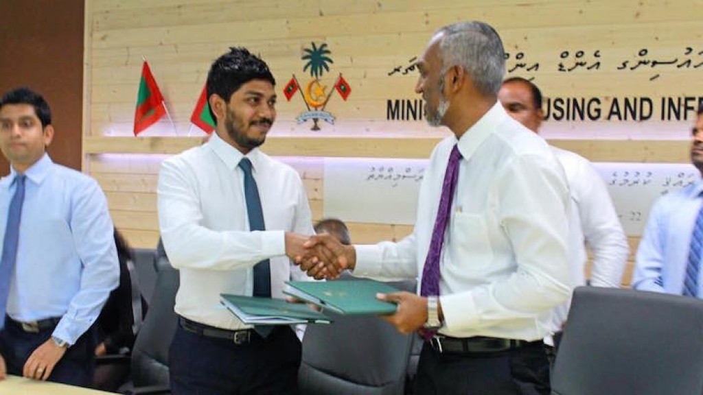Newport massalaige baeh kankan islaahu kuran an'buraa ACC ah fonuvaalaifi