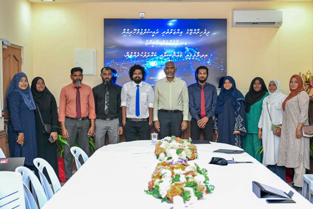 Anhenunge committee thakuge raeesunge musaara kudakohfi