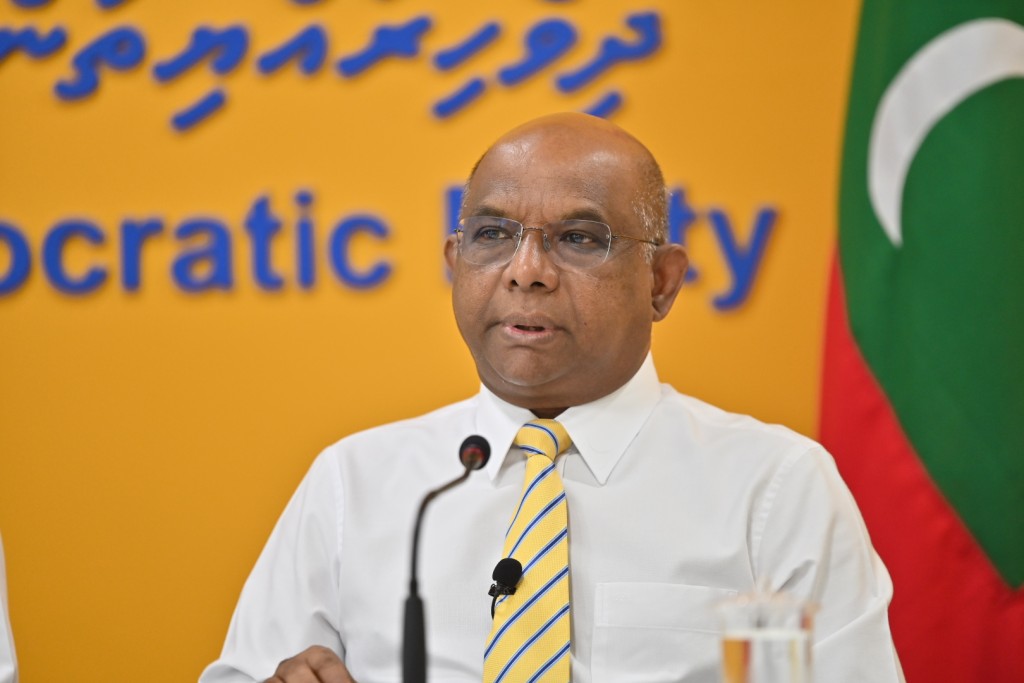 Gaanoonu asaasee ah genai islaahaa eku mihaaru oiy majilisge legitimacy aamedhu suvaalu ufedhey: Shaahidhu