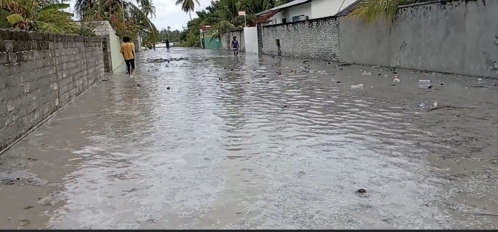 Udha erumuge sababun Madaveli haalugai jehifai, sarukaarun ehee dhenee