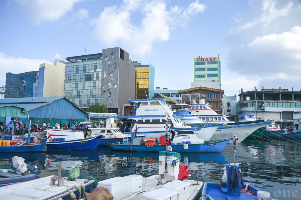 Zamaanee masdhoani faharu bandhe masverinah dhookuranee