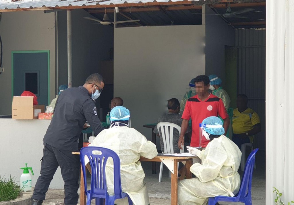 Hulhumale jalugai bandhu koffai thibi 6 meehaku covid ah positive vejje
