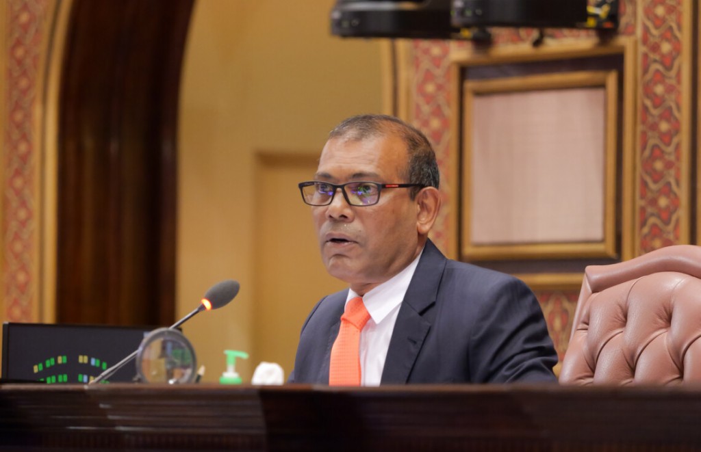 Nasheed ge ithubaaruge mahsala Supreme Court ah vahdhaifi, 2 kamakaa medhu gotheh kanda'alhai dhinumah edhifaivey