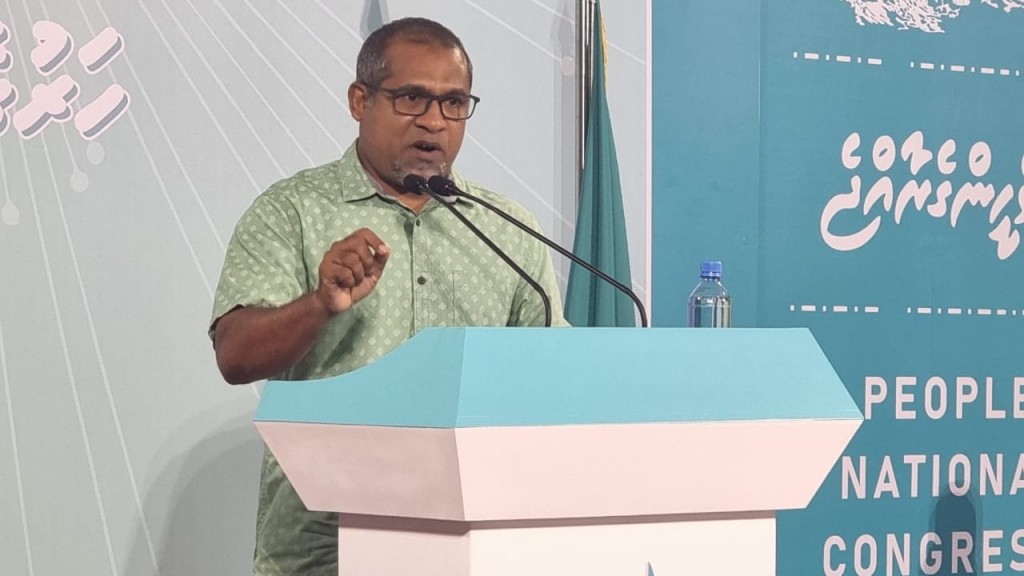 Kuwait fund ge project thah gehllunee vaki bayakah project thah dheyn kuri kankamuge sababun: Khaleel