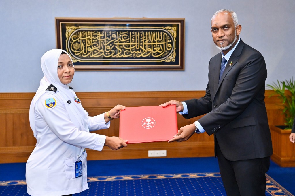 Maaniu vakikoh Commissioner general of Customs ge magaamah furathama faharah anhen beyfulheh