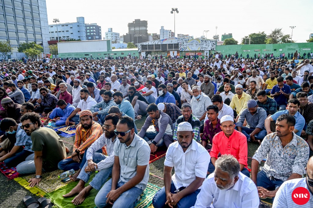 Male ge 7 sarahahddheggai bodu jamaa'athugai Eid namaadhukurun onnaane