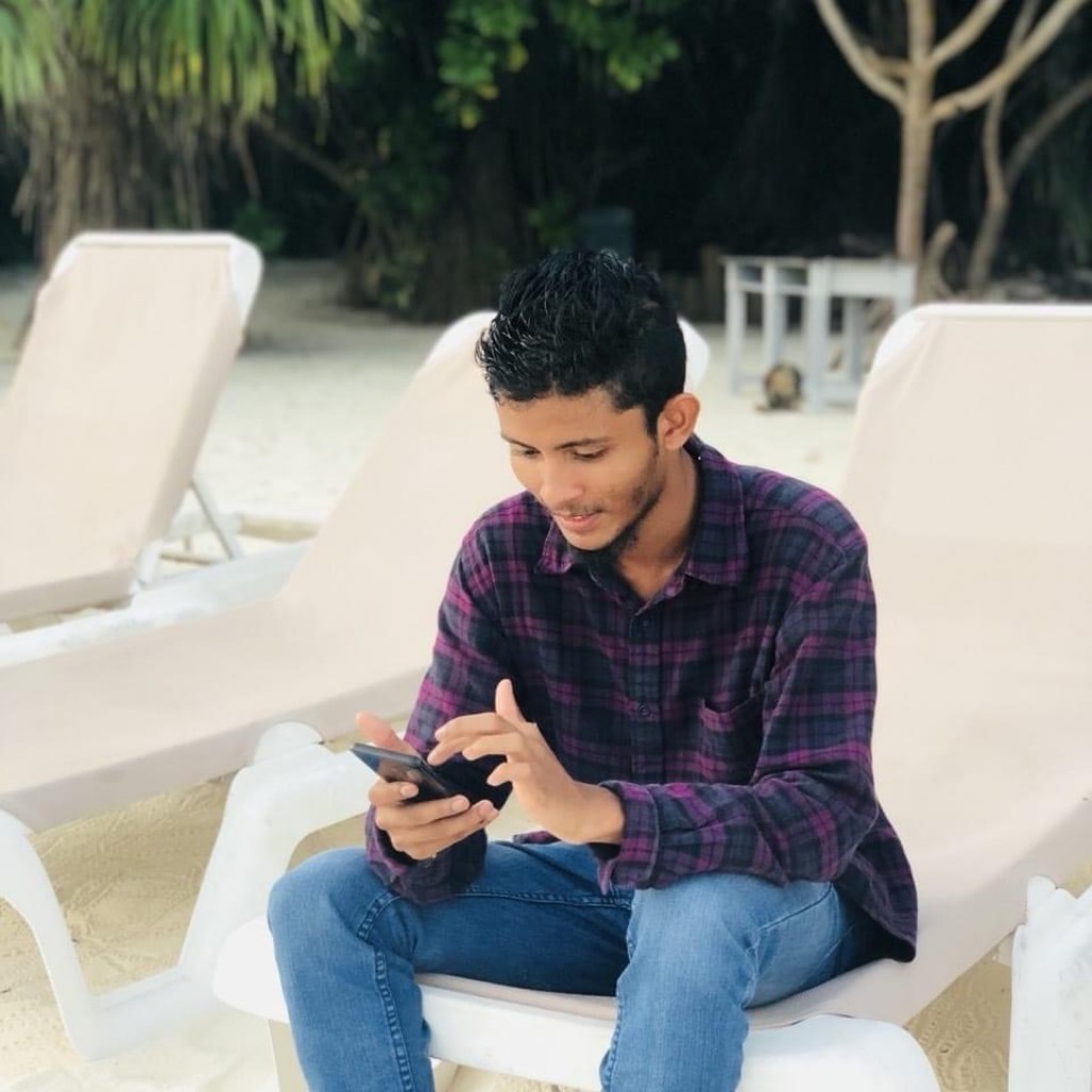 Minhaj adhives nufeney, dive kohgen miadhu 8,573 meter sarahahdheh beli!