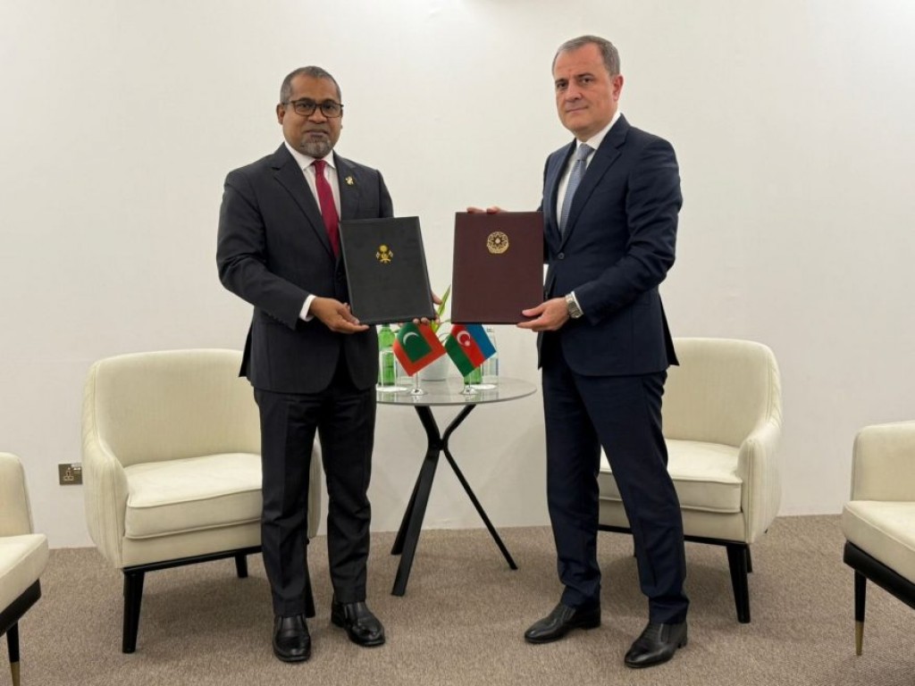 Dhivehin ah Azerbaijan in on arrival visa libey goi hadhanee