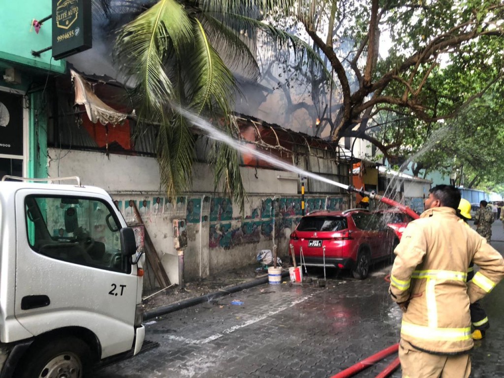 Miadhu hingi alifaanuge haadhisaa aa gulhigen 55 meehaka vaguthee boahiyaavahikakamah
