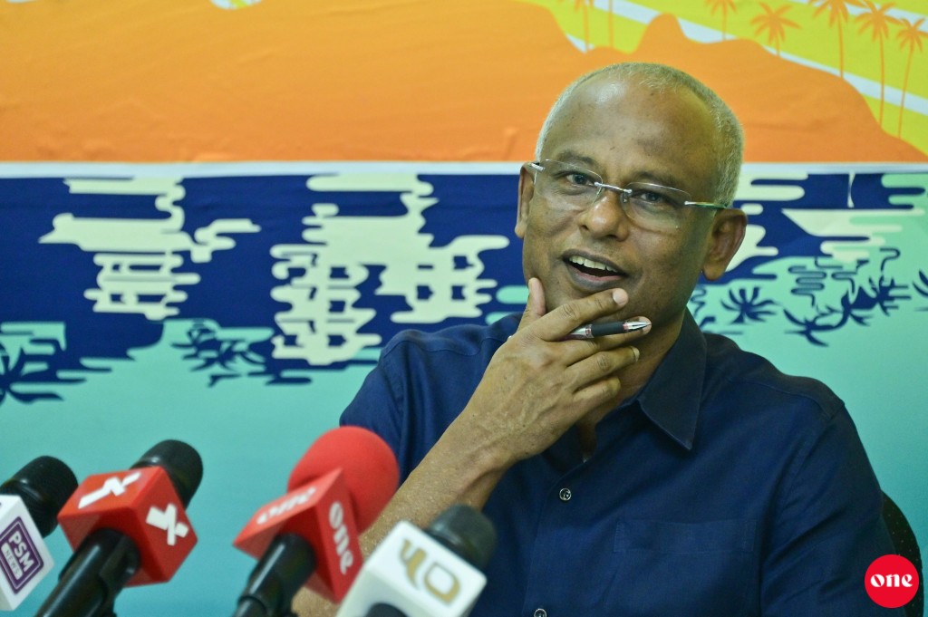 Anna aharu atholhu thereyge boahiyaavahikamah haassa iskameh dheynan: Raees
