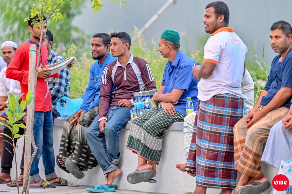 Maadhamaa in feshigen bidheyseen ah work permit dhookuraanee medical report hushahelhumun