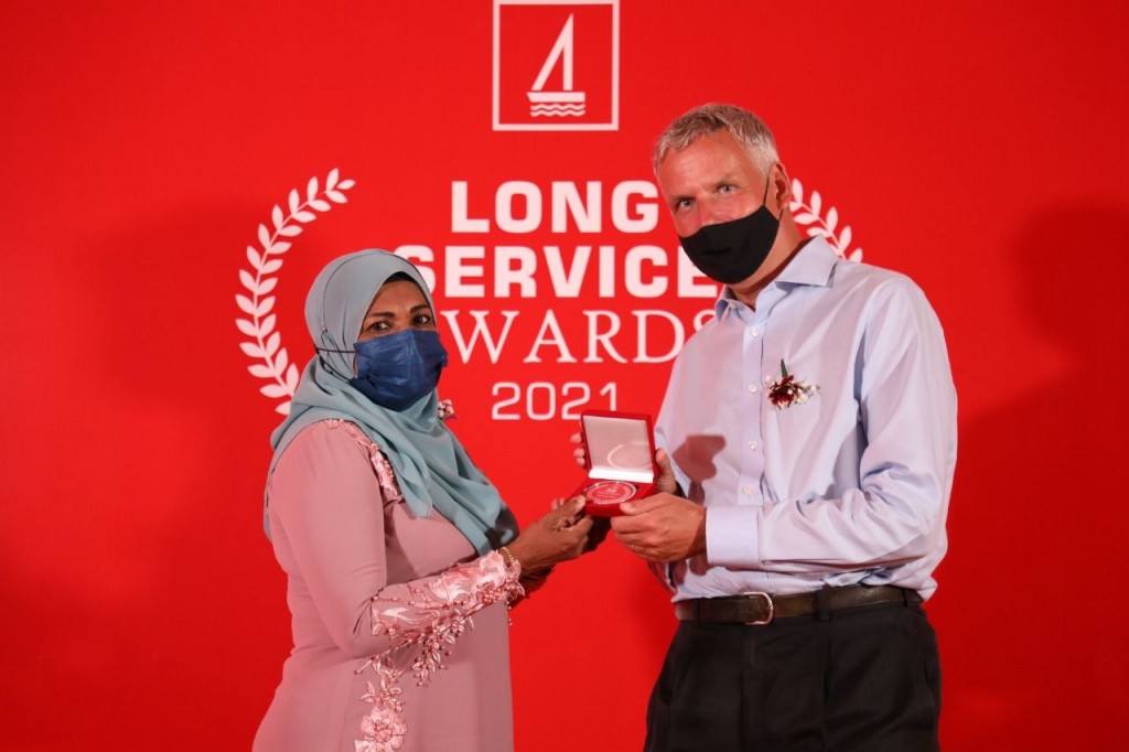 BML ah dhigu muddhathakah hidhumaiy kohddheefaivaa muvazzafunge agu vazan koh award dheefi