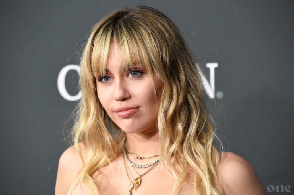 Miley Cyrus Recovering After Undergoing Vocal Cord Surgery
