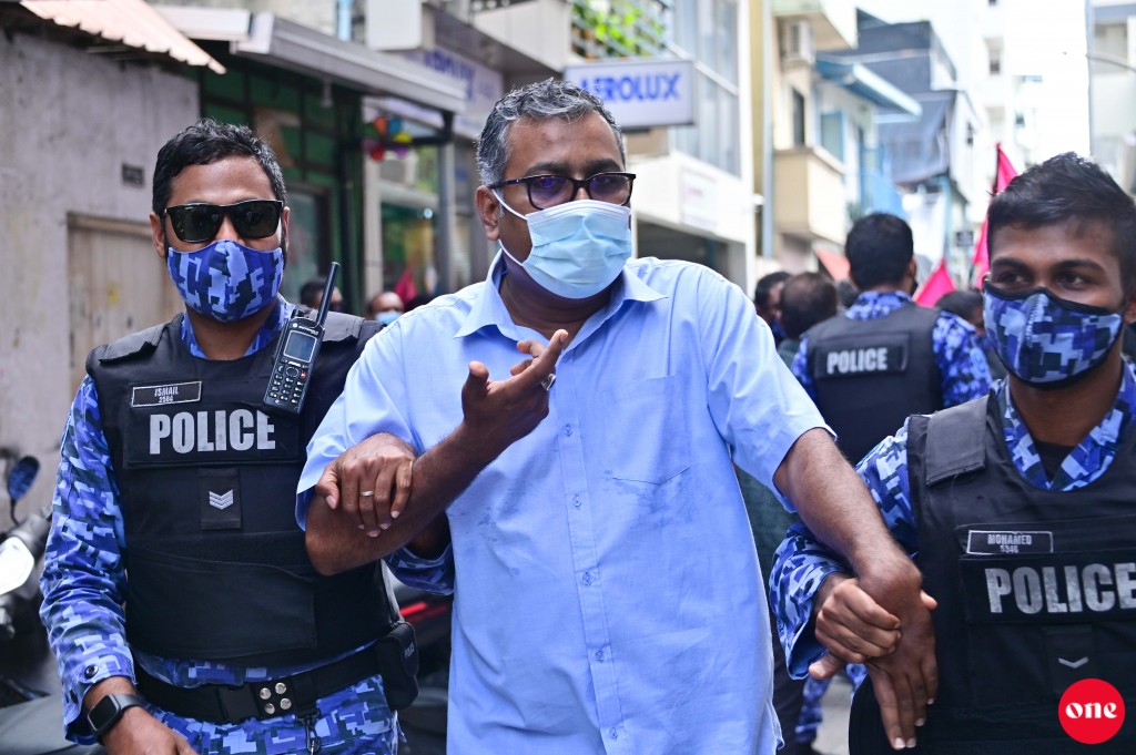 Idhikolhu muzaaharaa in hayyaru kuri enmen dhookollaifi