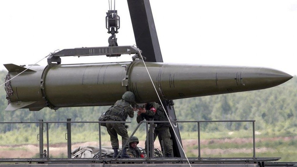Russia to station nuclear weapons in Belarus