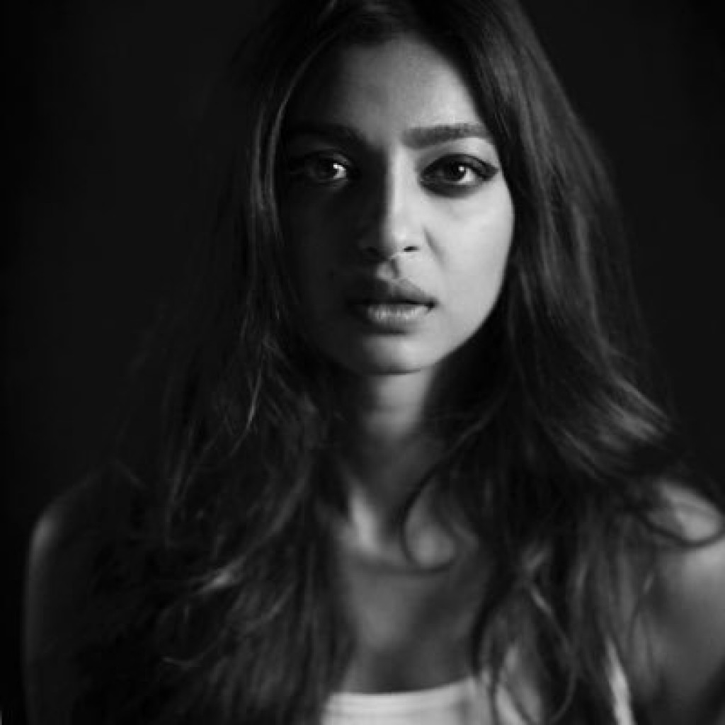 Radhika Apte dhen fenigen dhaanee Spy eh gothuga