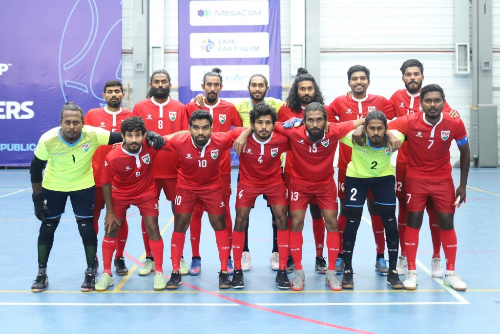 3 bayyakee thajuribaa eh, vaseelaiyy thakaaeku futsal kuri araane