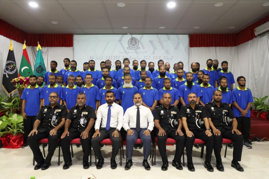 Ithuru 44 gaidheeakah drug faruvaa dheyn fashaifi
