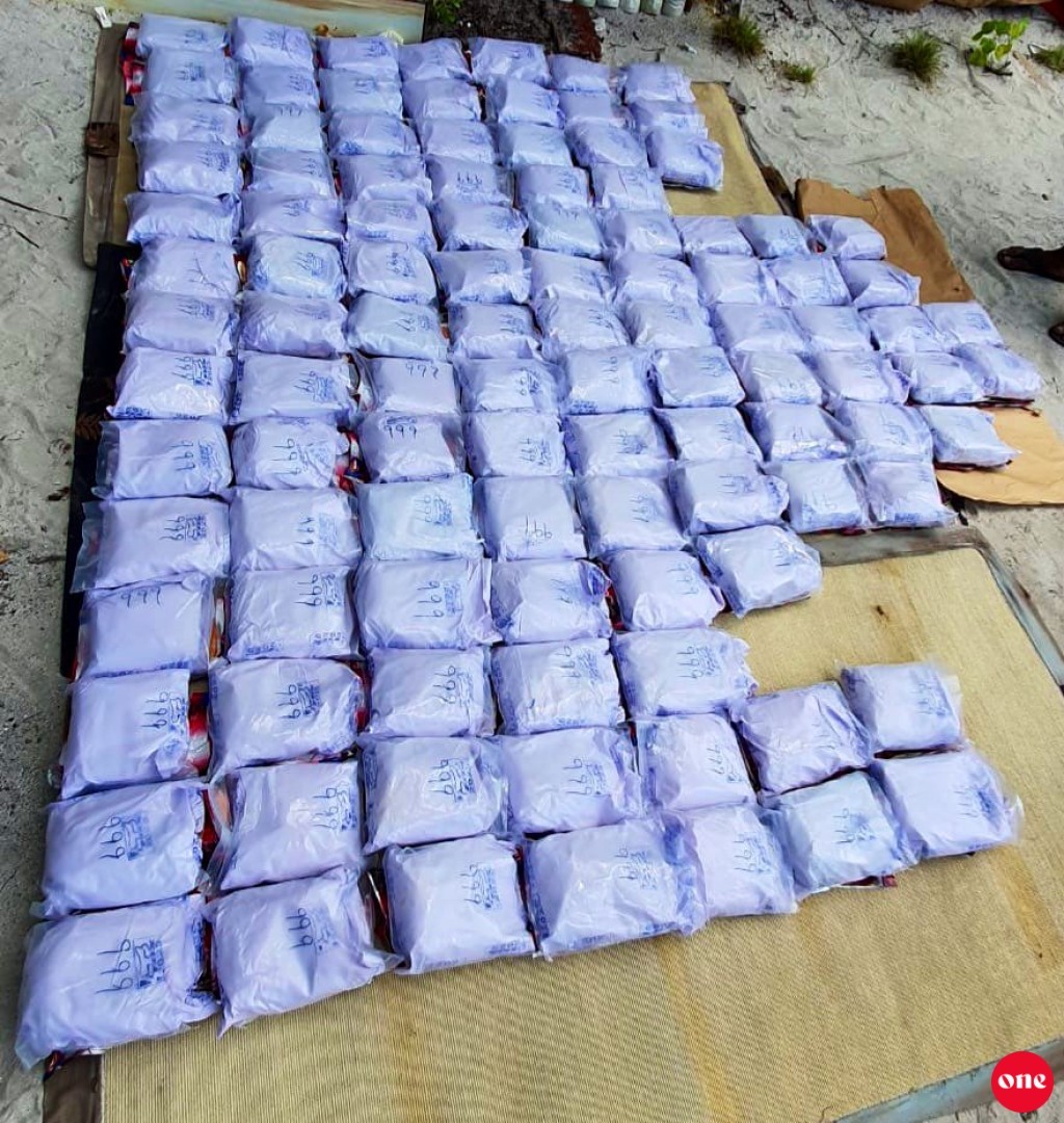 100 kg of heroin seized, ten arrested