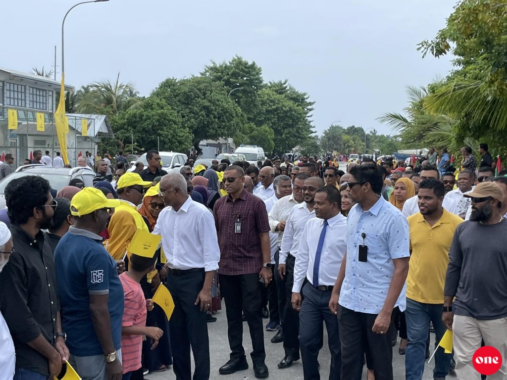 Addu in Raees ah hoonu maruhabaa eh