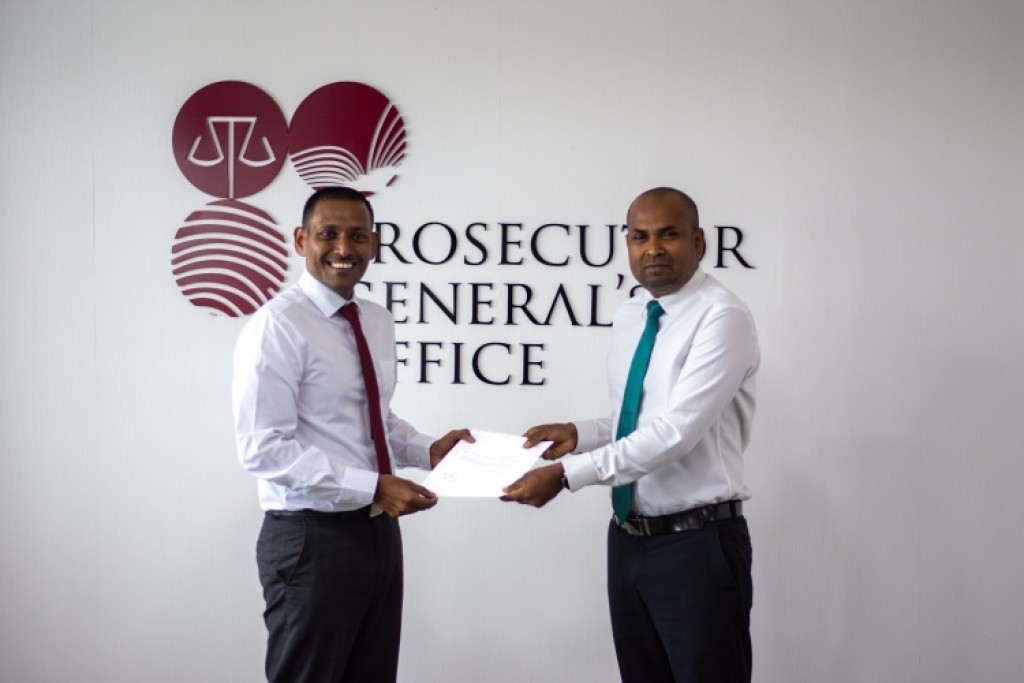 High court ge fandiyaarukamun isthiufaa dhevvi Ali Sameeru DPG ge magaamah