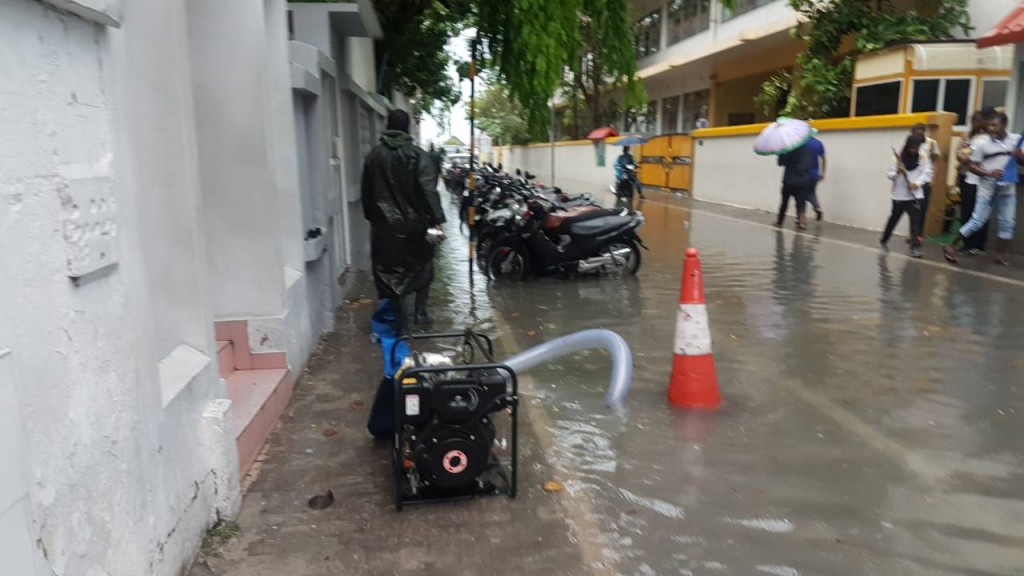 MNDF begins flood water drainage in capital city