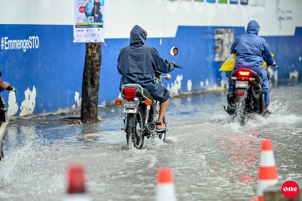 Male gai fen hindhaa nizaamei gaaimu kuran hiyaalu hoadhanee