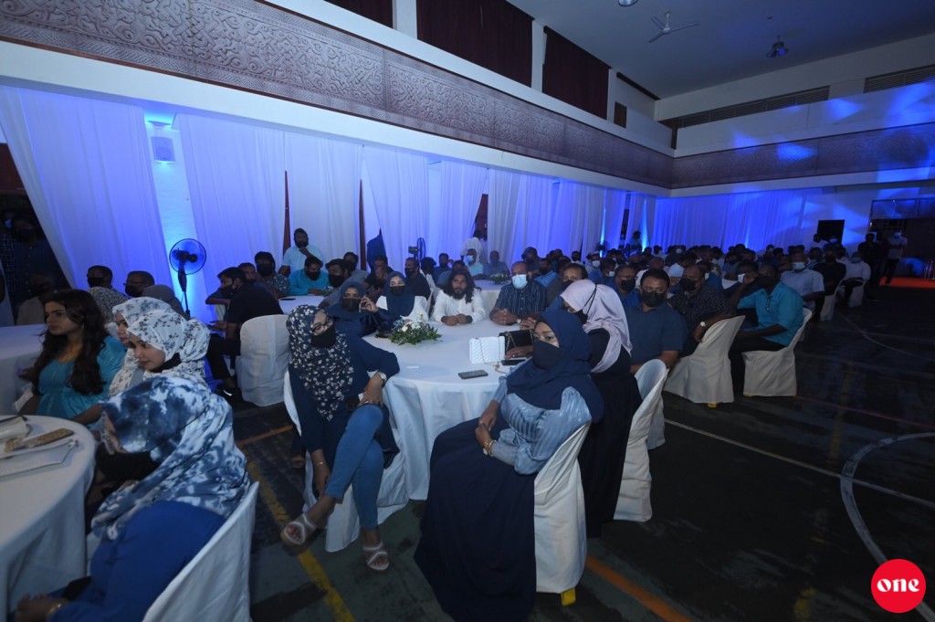 MPL ge hiyaa flat thah anna aharu muvazzafunnaa havaalu kureveyne: Shahid