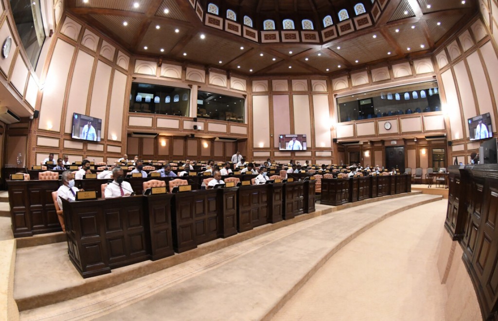 Committeen bodu kuri musaara kuda koh Councilorunge musaaraige onigandu Majlis in faaskoffi