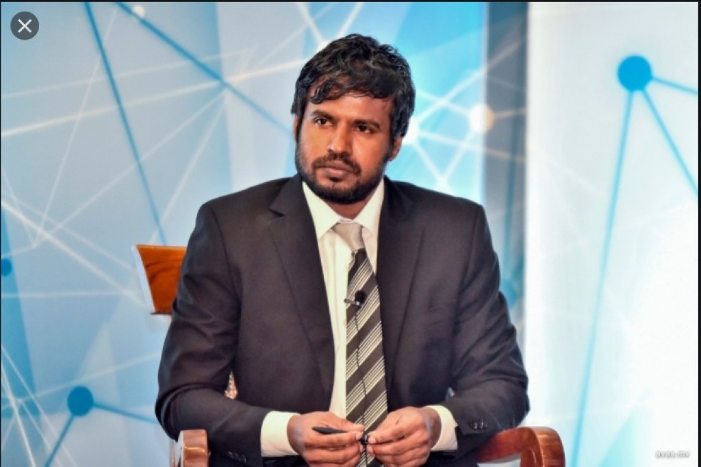 Deputy Governor kamah ayyankuran Raees fonuvvi Ahmed Imaad ge nan maaliyyathu Committee ah fonuvaifi