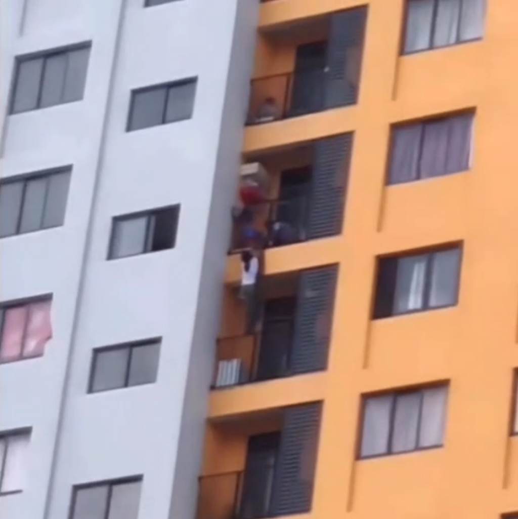 Hiyaa flat ehge 13 vana burin vetten ulhunu meehaku salaamaiy koffi