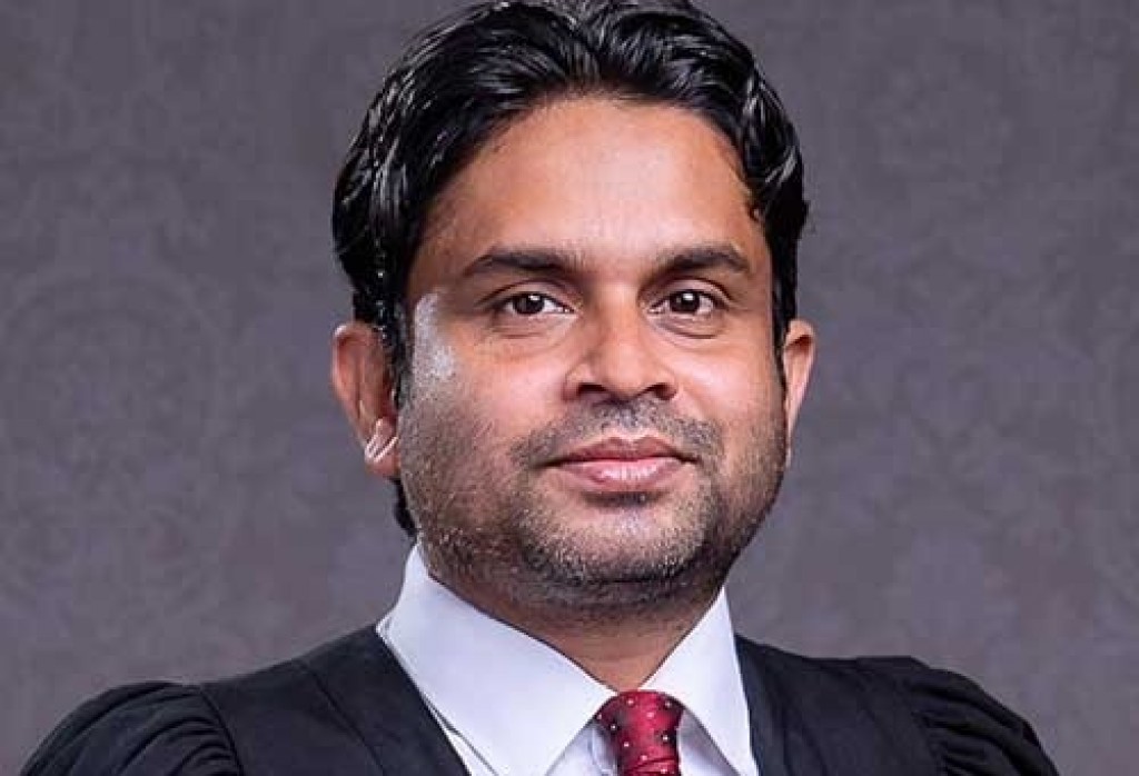 Supreme court ge fandiyaaru kamah ayyan kuran fonuvvi Shaheedhu ge nan dhiraasaa kuran committee ah