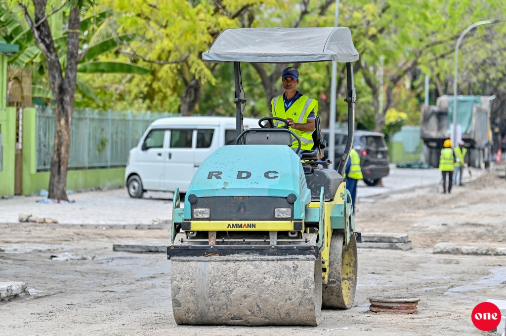 Ameenee magu hedhumah gaakoshi flat ge parking zone in feshigen raiydhebai hin’gumaa hamayah bandhu koffi