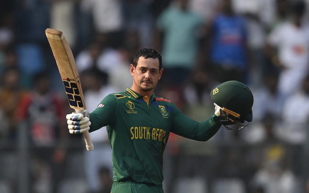 South Africa in Bangladesh bodukoh balikollaifi, Quinton 174 landu!