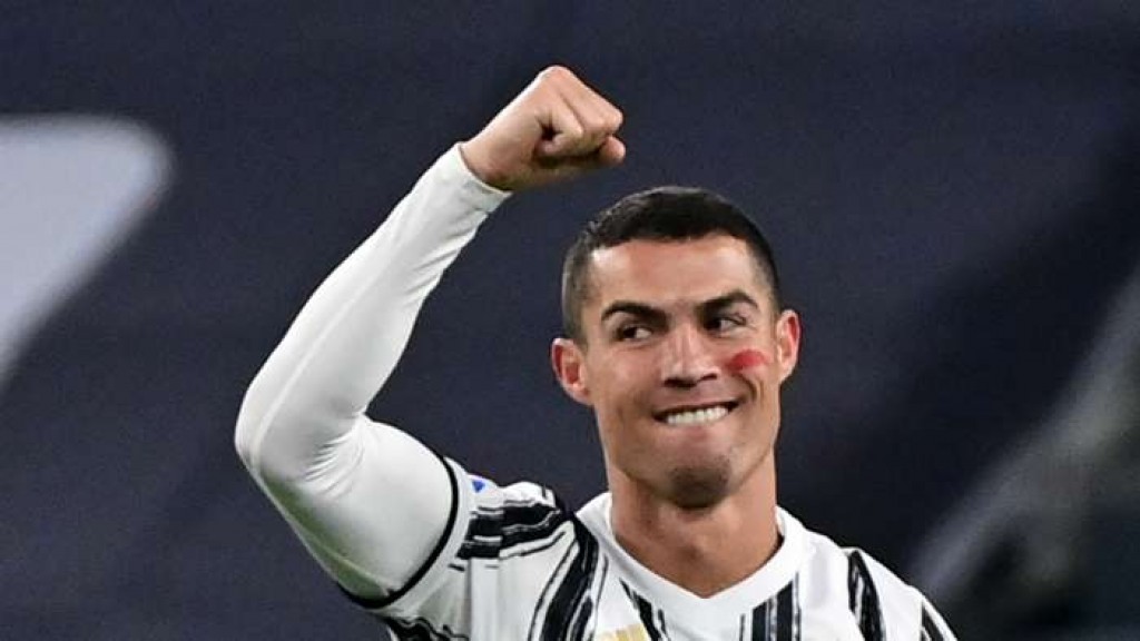 Pirlo ge thaureefu Ronaldo ah: ''Eii ehen kulhuntherinnah huri misaaleh''