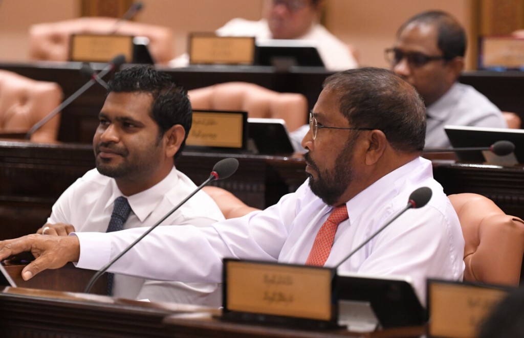 Mi sarukaaruuge vaudhuthakuge 99 percent vanee nimmaifai: Qasim