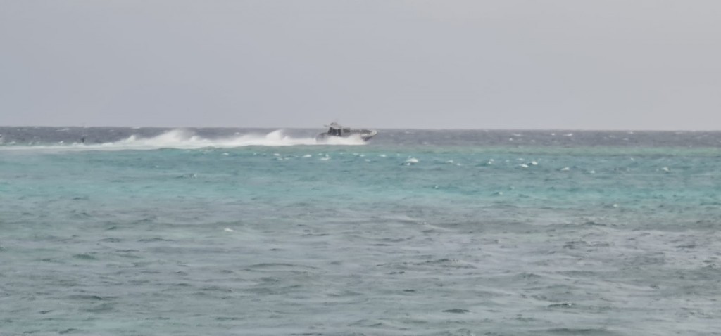 People traveling from Kaashidhoo to Lhaviyani Atoll rescued at sea after vessel sinks