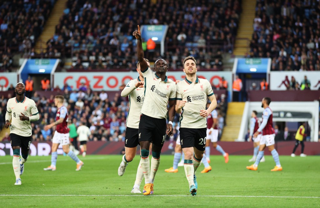 Villa kairin molhuve Liverpool in league thasheege ummeedhu dhamahattaifi