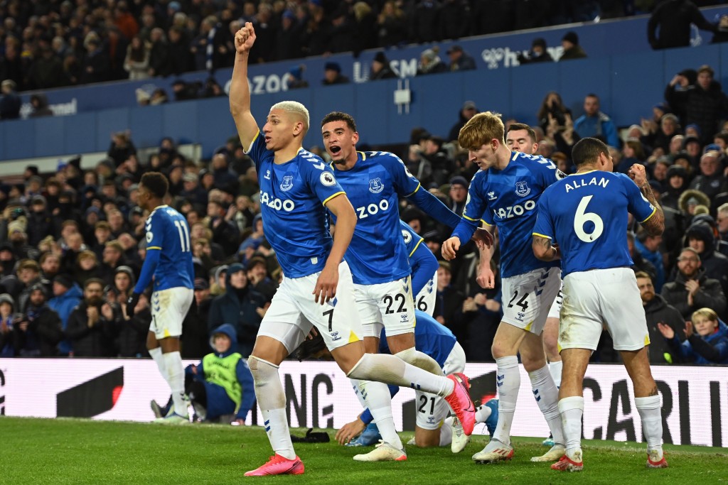 Everton in fahathun arai Arsenal balikoffi