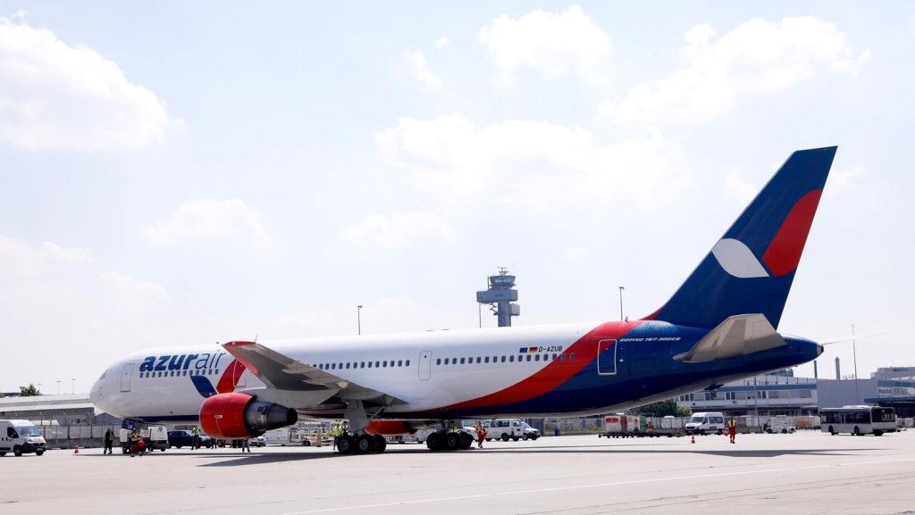 Russia ge azur air ge dhathuru thah Raajje ah alun fashaifi