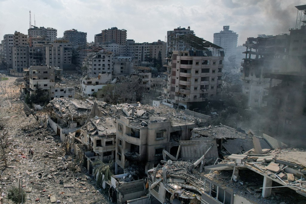 Palestine in maruvi meehunge adhadhu 8000 in mahchah