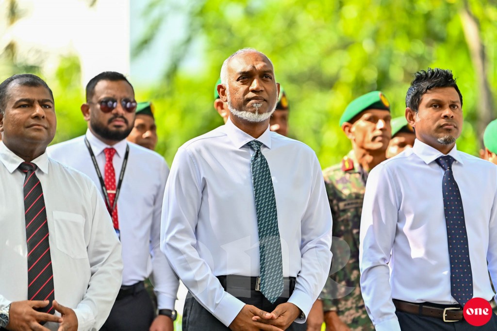 ވަން ފޮޓޯ: ސުނާމީގައި މަރުވި މީހުންގެ ހަނދާނުގައި ބޭއްވި ސުކޫތު