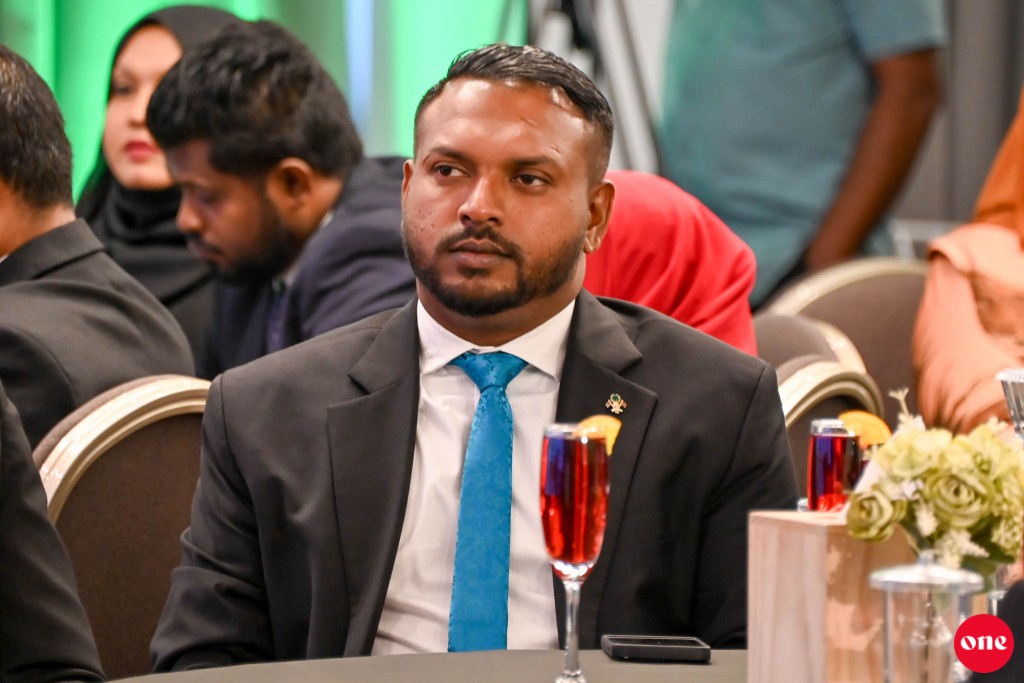 Male' ge Deputy Mayor Narysh isthiufaa dhevvaifi