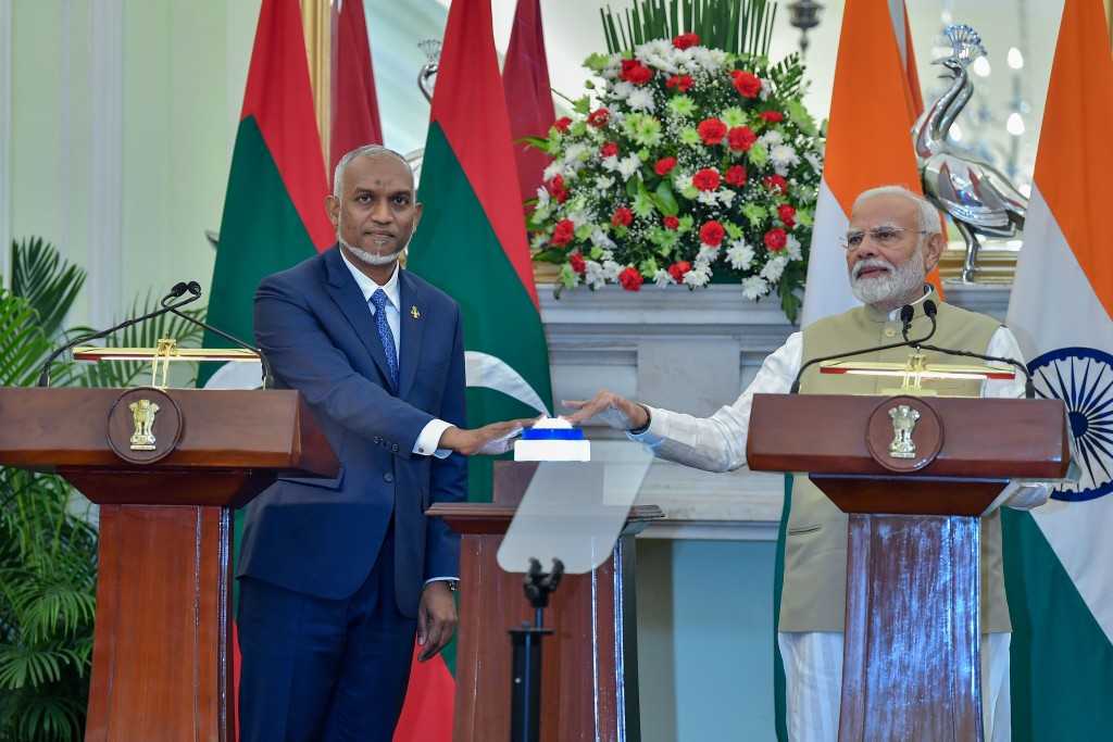Raees Muizzu ge verikan vahtaalan ulhunu kamuge thuhumathu India in dhogu kohfi