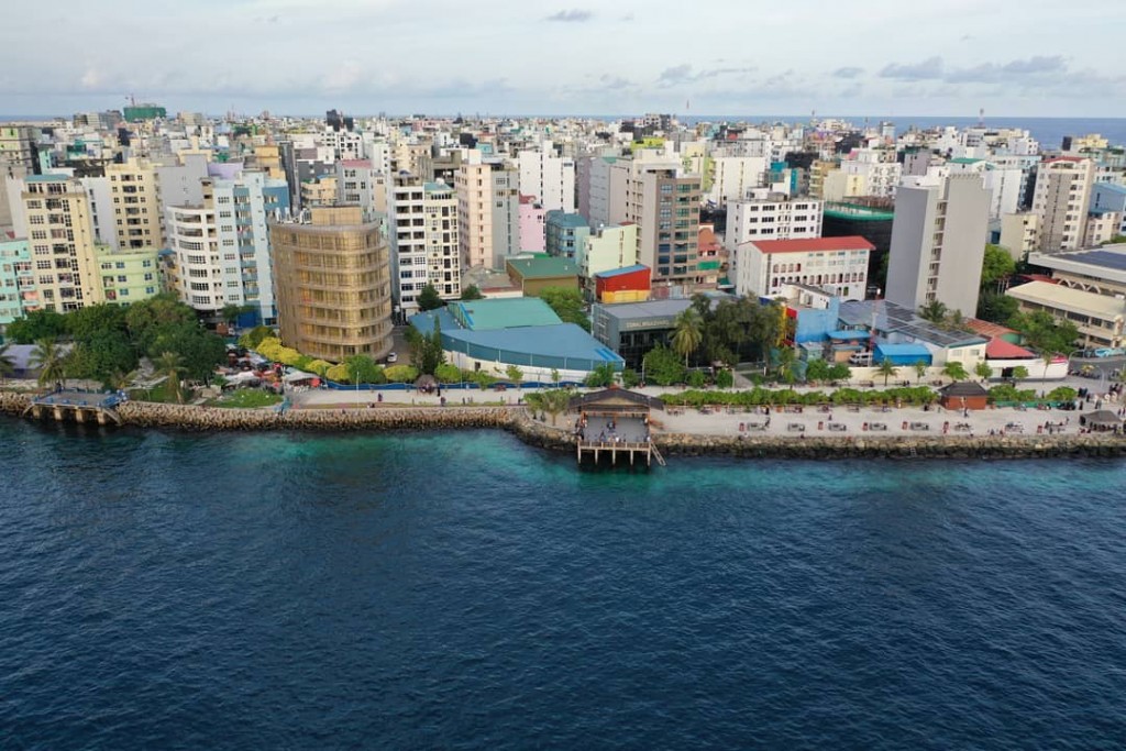 Maafannu madharusaa bihdhoshugai ohna magah 'Palestine hingun' kiyan faaskoffi