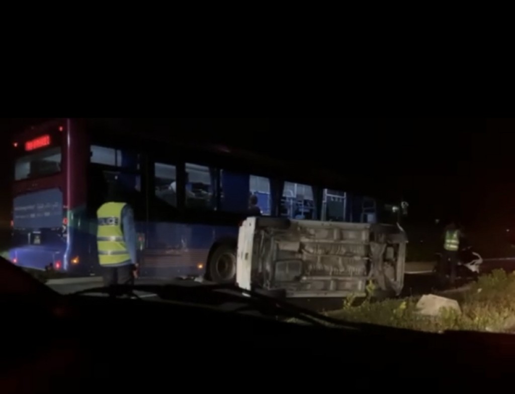 Hulhumale gai accident eh hin’gai car eh furolhaalaifi